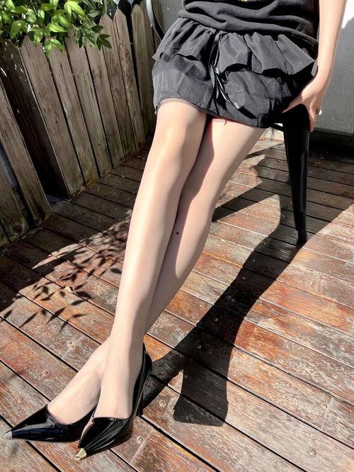国产丝袜高跟,国产丝袜的时尚演绎